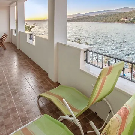 Holiday House 