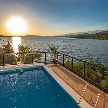 Holiday House 